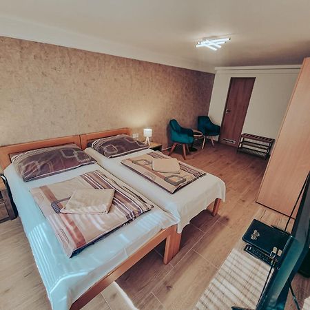 Ubytovani U Parku Lednice Kültér fotó
